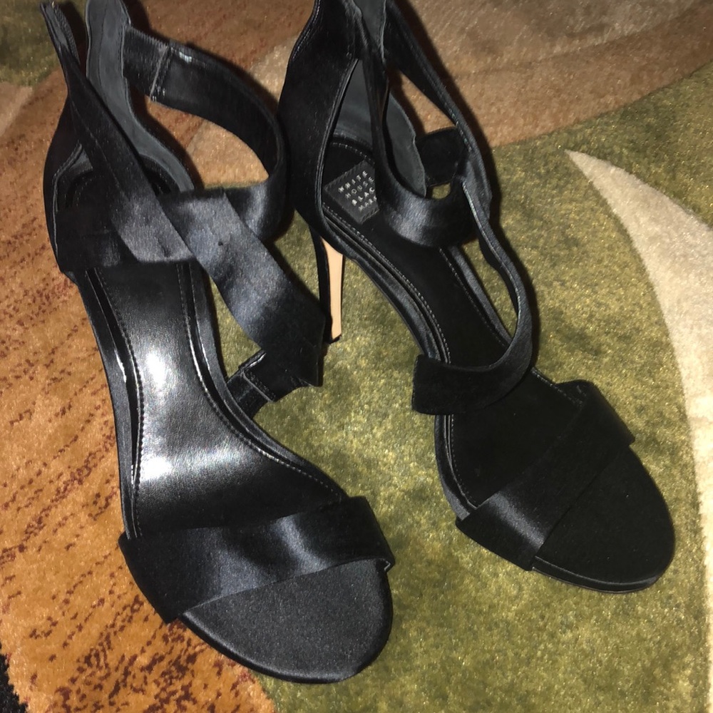 “White House Black Market” women’s heels